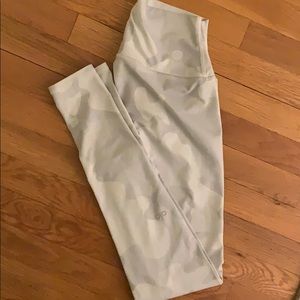 Alo yoga leggings